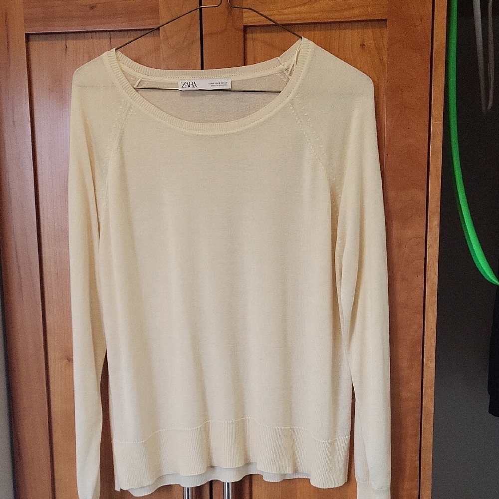 Zara Light Cream Knit Top